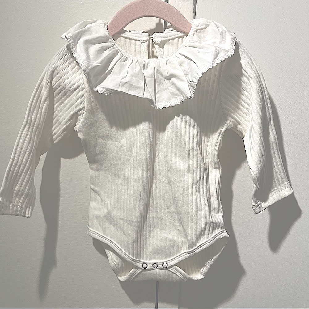 Ruffled collar long sleeve bodysuit